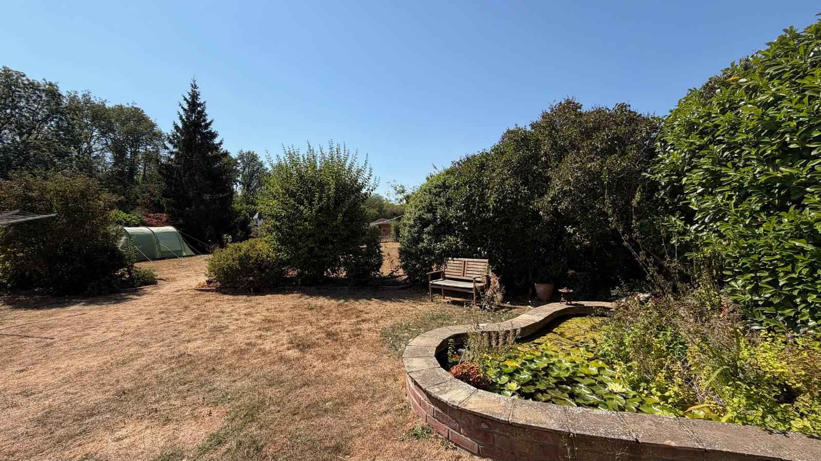 Dutch Cottage  - Short Term Let property in Suffolk, Halstead