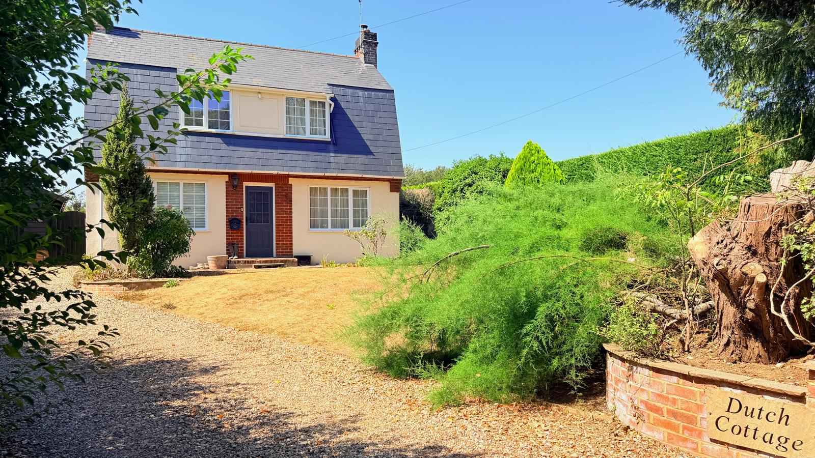 Dutch Cottage  - Short Term Let property in Suffolk, Halstead